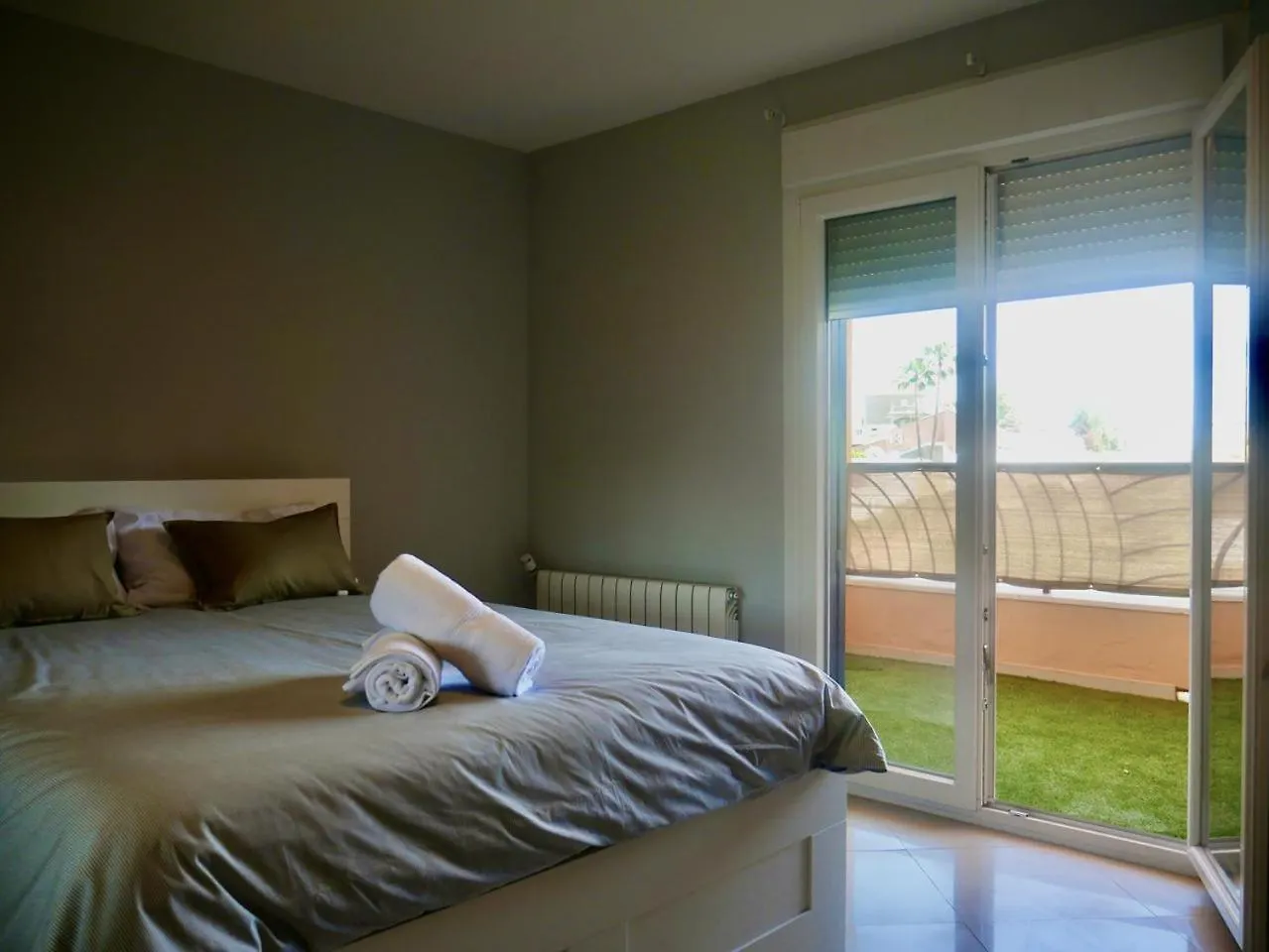 Private Pool! Your Oasis In Sevilla! Bbq! Villa