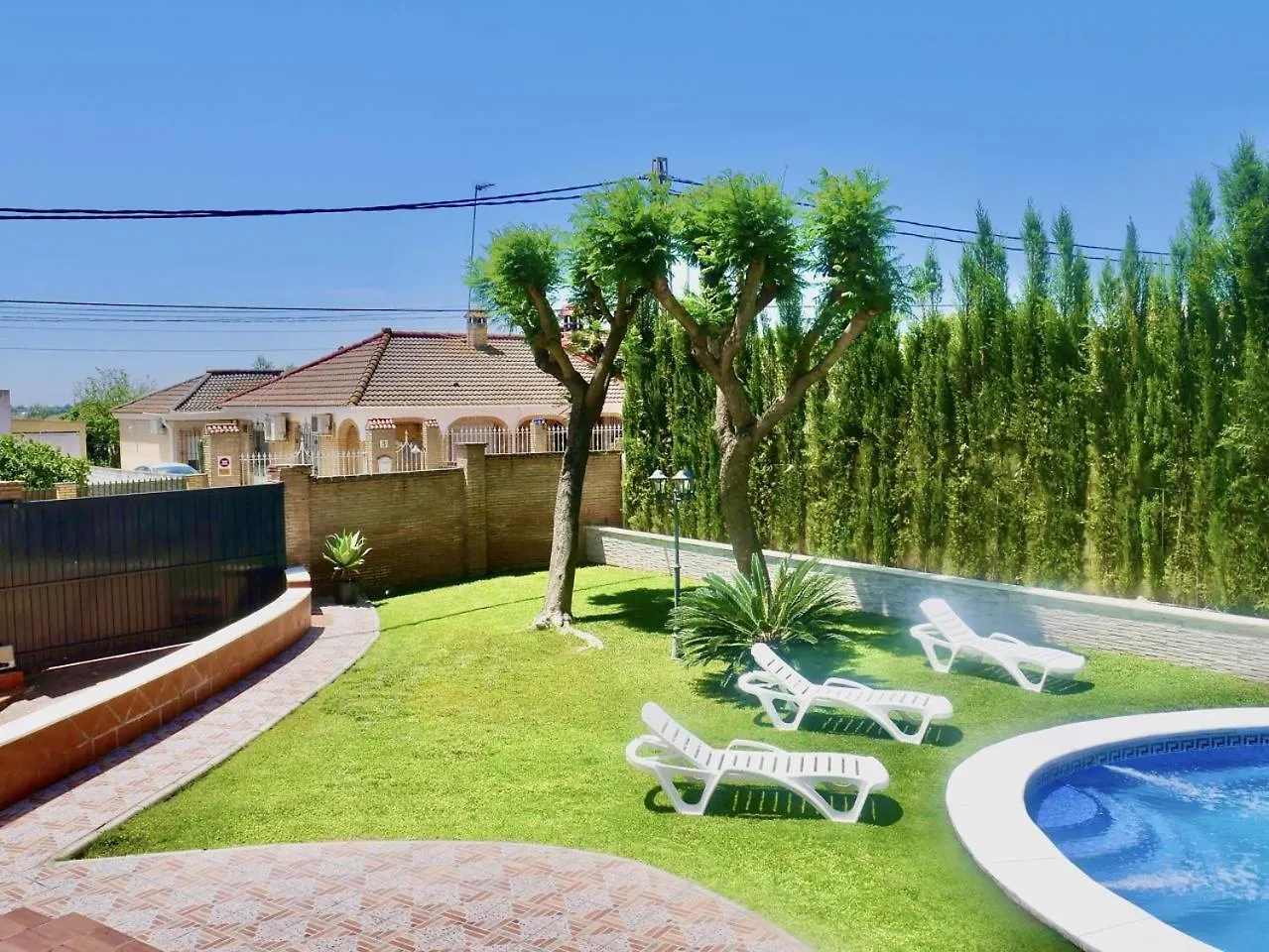 Private Pool! Your Oasis In Sevilla! Bbq! Villa
