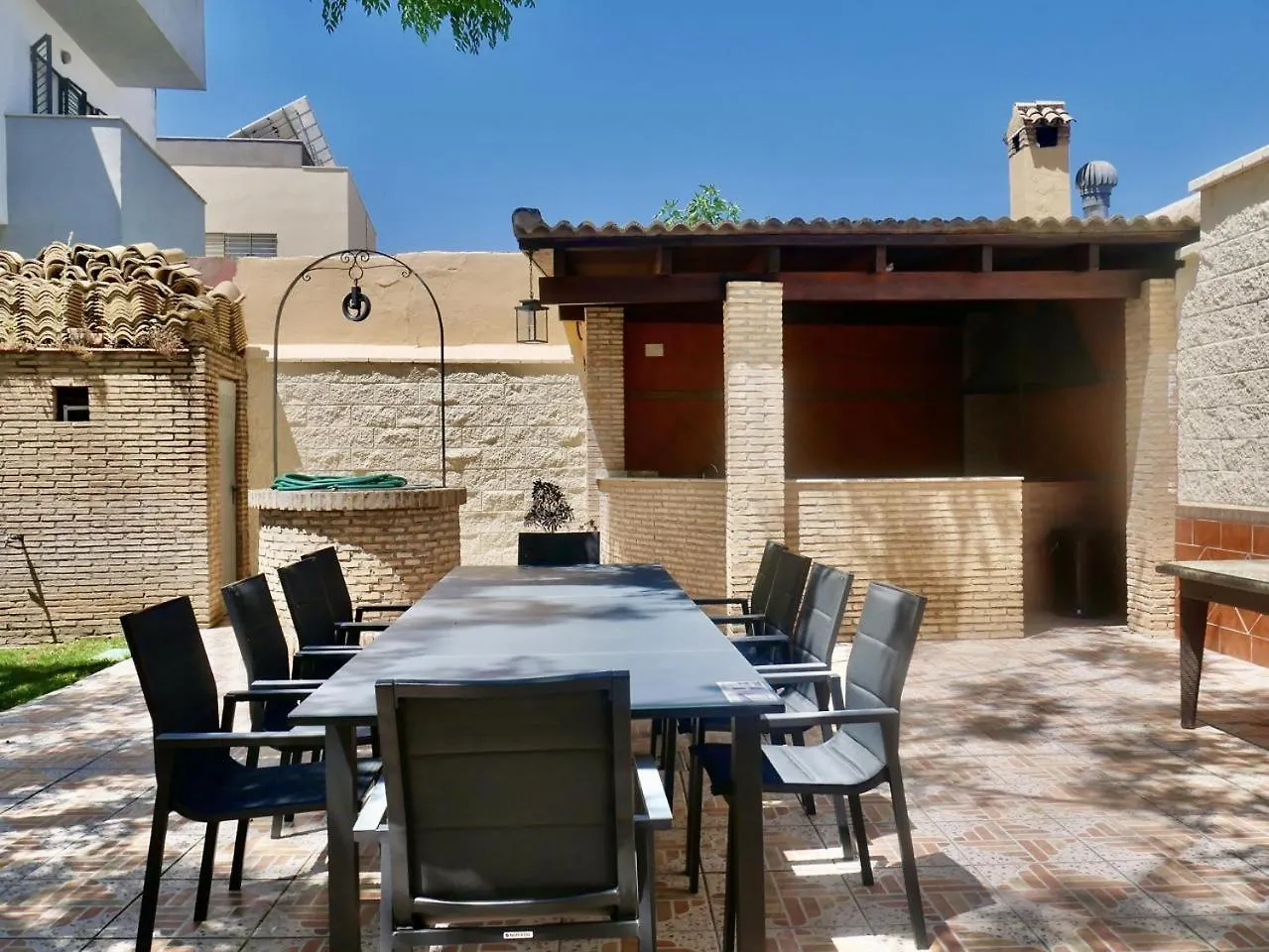 Private Pool! Your Oasis In Sevilla! Bbq! 0*, Sevilla España