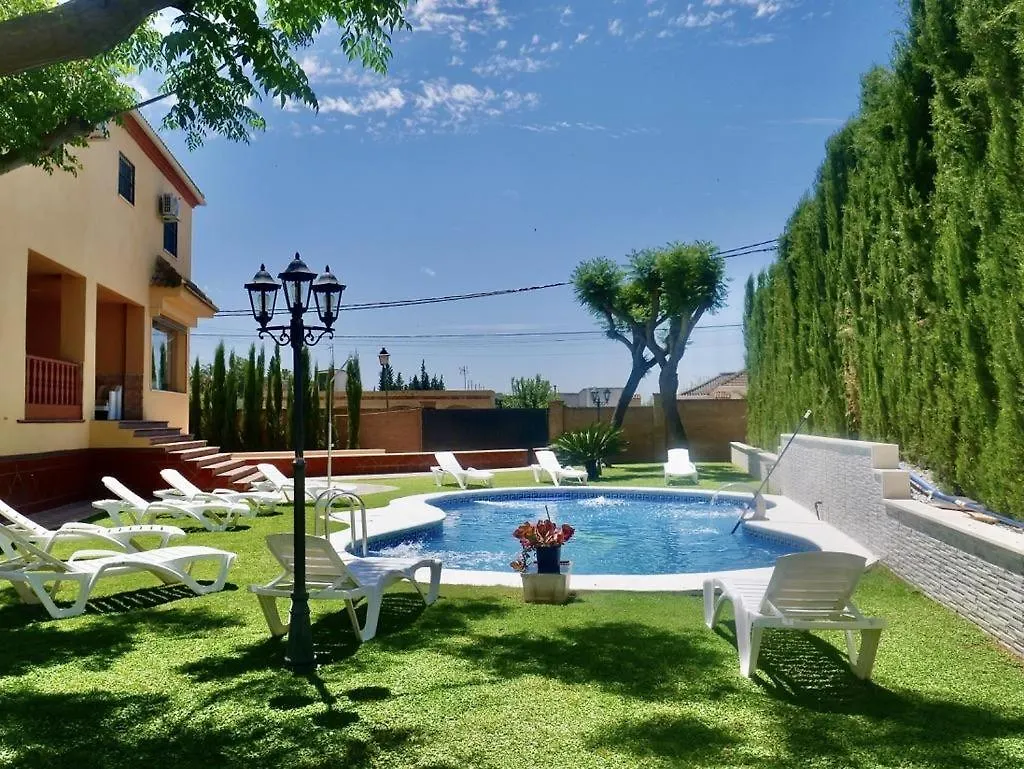 Villa Private Pool! Your Oasis In Sevilla! Bbq! España
